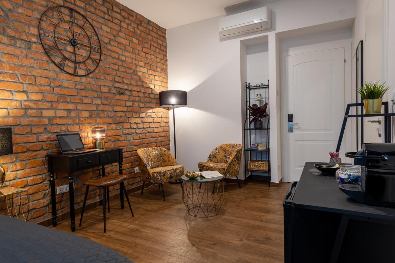 Brickwall Apartments Ζάγκρεμπ Εξωτερικό φωτογραφία